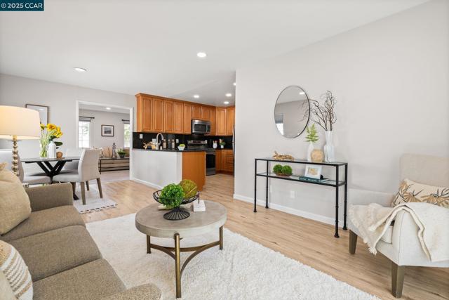 127 Elvira St, Livermore CA: https://media.crmls.org/mediaz/e75a07fa-f0fd-43a4-8083-41640d33d699.jpg