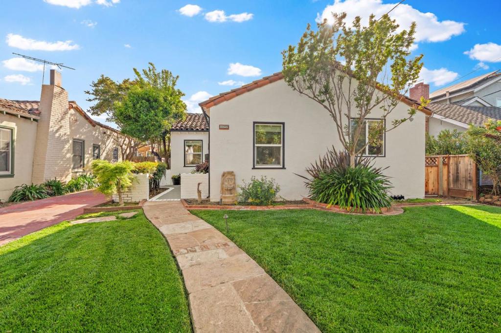 1071 Merle Avenue