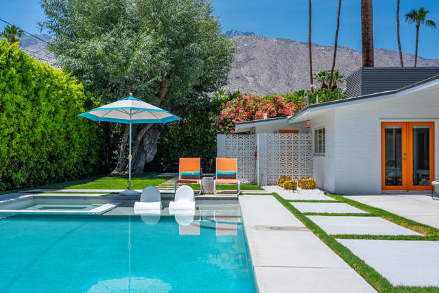 1529 S Riverside Drive, Palm Springs, CA 92264
