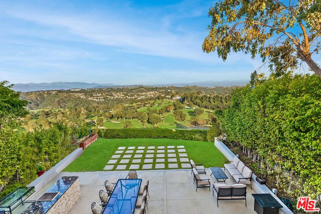 2322 Canyonback Road
