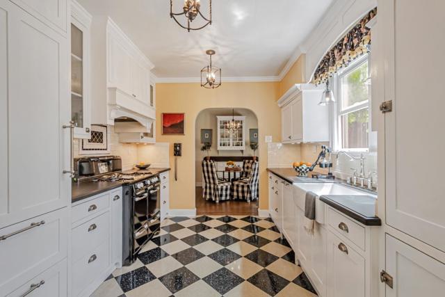 575 S 14th Street, San Jose CA: https://media.crmls.org/mediaz/e75b62c9-4b08-49e3-90b8-076abad19810.jpg