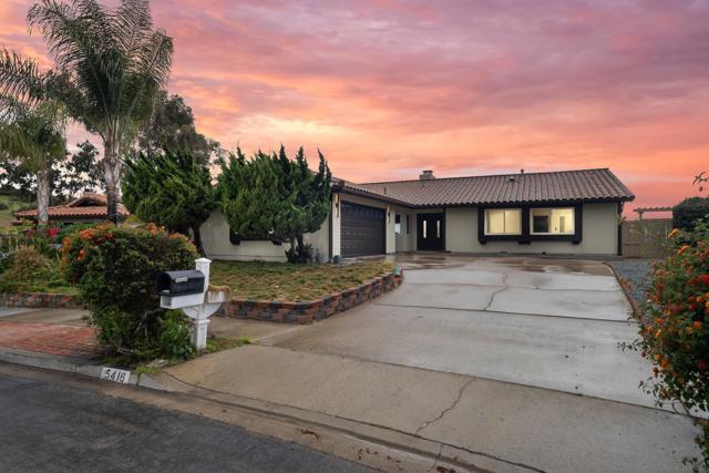 5416 Horse Ridge Way, Bonita CA: https://media.crmls.org/mediaz/e75bede7-a573-4c94-beca-a59ccadf2afa.jpg