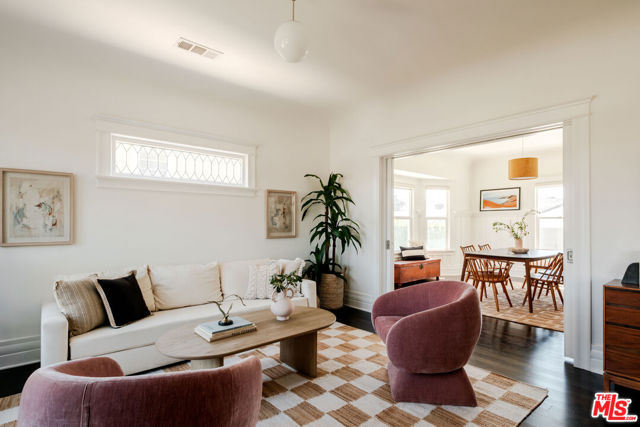 2907 Halldale Avenue, Los Angeles CA: https://media.crmls.org/mediaz/e75cd4cf-d82a-4293-9ff7-a2d8ebfe300d.jpg