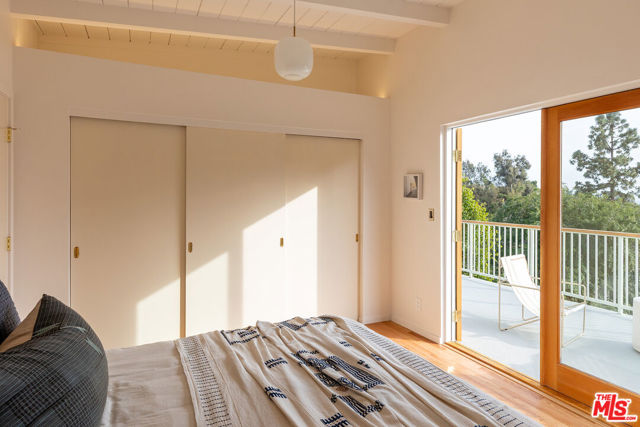 2052 Cerro Gordo Street, Los Angeles CA: https://media.crmls.org/mediaz/e75ce8d7-b662-4808-aeb6-cc4cb805af36.jpg