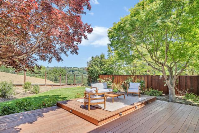 6022 Slopeview Court, Castro Valley CA: https://media.crmls.org/mediaz/e75d023c-3393-42db-a114-501130e622f3.jpg