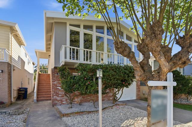 55 Parkside Avenue, Daly City CA: https://media.crmls.org/mediaz/e75dfa82-9f67-4999-99c8-2ee08bce8214.jpg