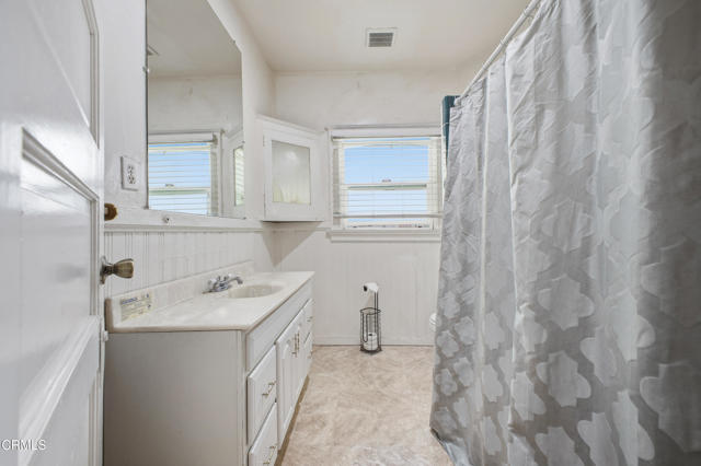 Detail Gallery Image 25 of 42 For 1032 S Westlake Ave, Los Angeles,  CA 90006 - – Beds | – Baths