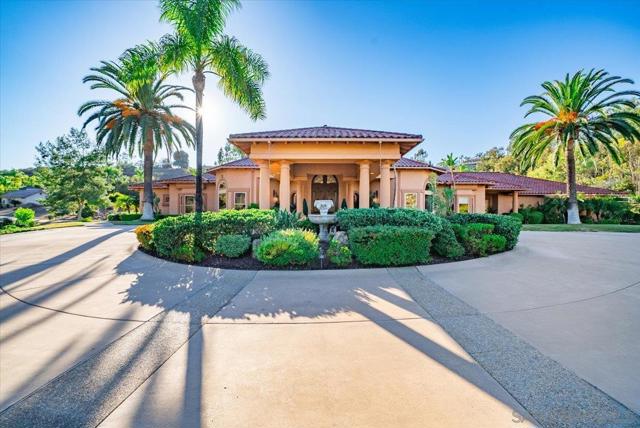 15397 Rock Creek Ln, El Cajon CA: https://media.crmls.org/mediaz/e75fa7d4-a03e-4fac-a6a1-74dba0895918.jpg