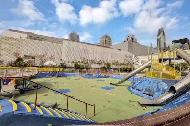 74 New Montgomery Street, San Francisco CA: https://media.crmls.org/mediaz/e7602c9f-e2d3-4f72-8f0b-7d4e8ad95942.jpg