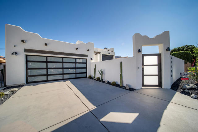 53770 Avenida Rubio, La Quinta CA: https://media.crmls.org/mediaz/e760bd9d-b7cd-40b7-8149-53c5737488fe.jpg