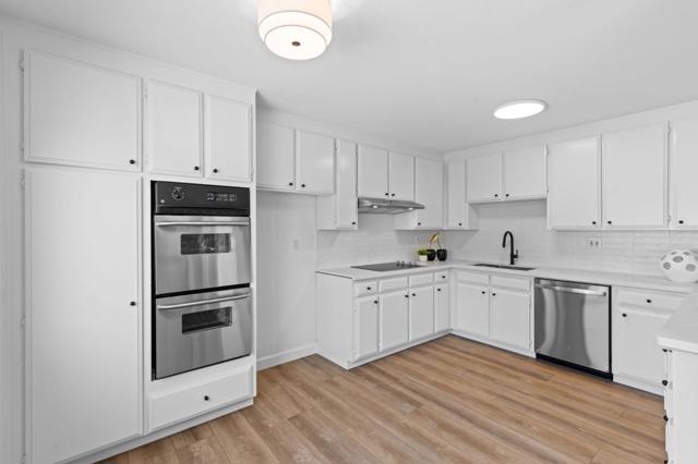112 Galewood Circle, San Francisco CA: https://media.crmls.org/mediaz/e760c005-0667-4d09-8f0d-f0c08296c23a.jpg