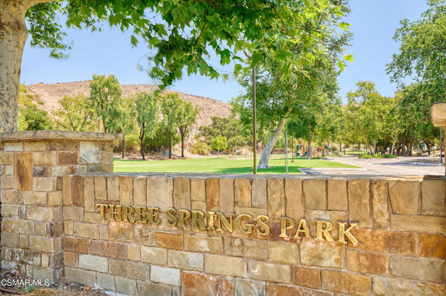 3041 Three Springs Drive, Westlake Village CA: https://media.crmls.org/mediaz/e7614610-cde1-4c9e-853c-f346d69322f2.jpg