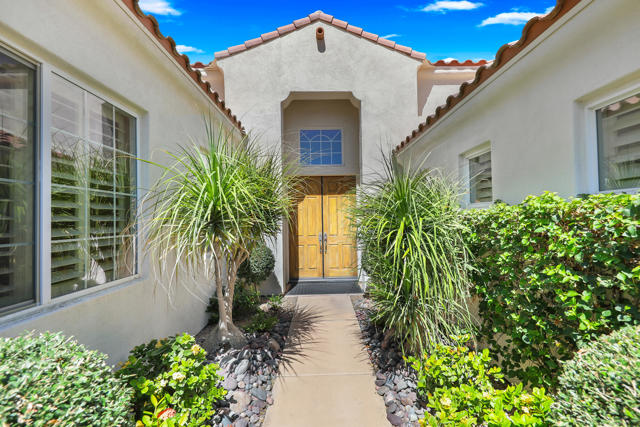 50405 Verano Drive, La Quinta CA: https://media.crmls.org/mediaz/e7616c1a-cf7a-4b0d-9fdc-2a8b4cfe127d.jpg