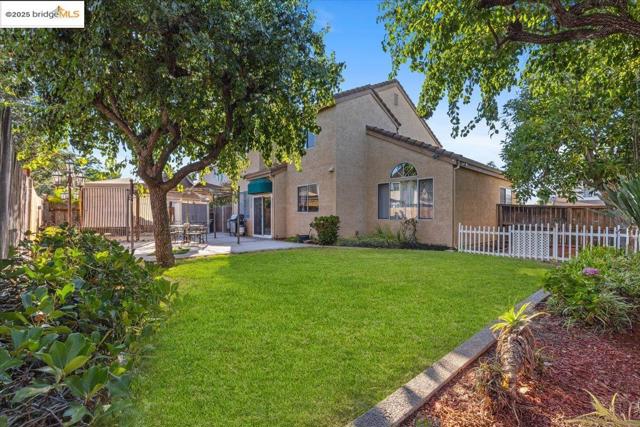 1531 Rutherford Ln, Oakley CA: https://media.crmls.org/mediaz/e7619b03-984f-49cc-8ac4-b36bf730b465.jpg