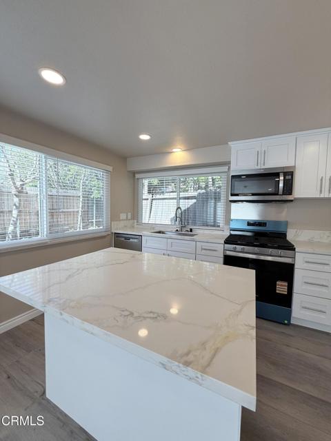 Detail Gallery Image 13 of 45 For 435 Anacapa Cir, Thousand Oaks,  CA 91320 - 4 Beds | 2/1 Baths