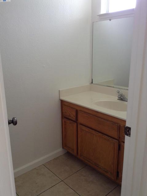 149 Pelican Loop, Pittsburg CA: https://media.crmls.org/mediaz/e761f9d8-1a91-4364-b8c3-61335dfc4d27.jpg