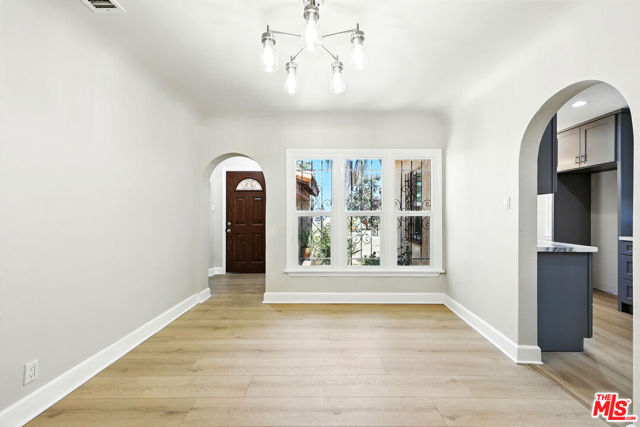 8853 S Halldale Avenue, Los Angeles CA: https://media.crmls.org/mediaz/e762551c-9816-4b44-865f-d4dd9f2c3787.jpg