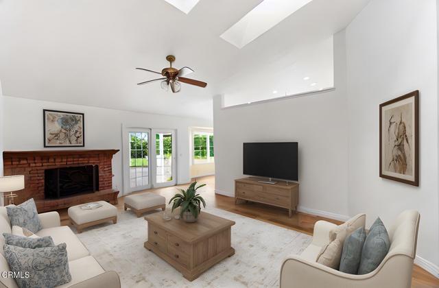 6861 Aviano Drive, Camarillo CA: https://media.crmls.org/mediaz/e76282d5-c911-422d-8c19-164d1d06ecd2.jpg