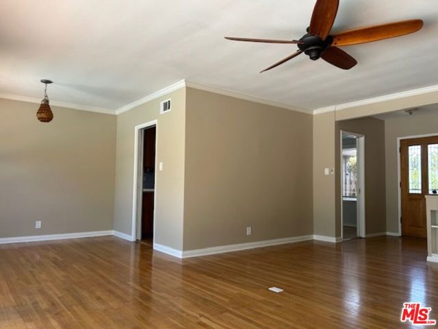 12825 Waddell Street, Valley Village CA: https://media.crmls.org/mediaz/e762a6a8-8f0f-40a9-9770-b5a205069625.jpg