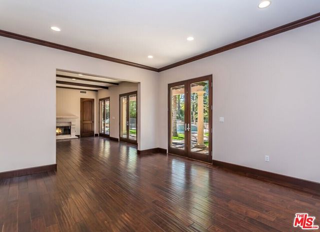 5427 Genesta Avenue, Encino CA: https://media.crmls.org/mediaz/e762ca64-bfff-4f48-90de-eb36587f4956.jpg