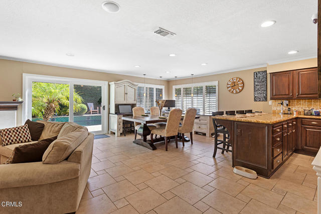 Detail Gallery Image 23 of 49 For 6228 Watertree Ct, Agoura Hills_2,  CA 91301 - 4 Beds | 3 Baths