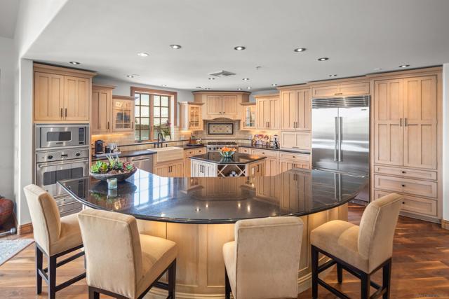 120 C Ave, Coronado CA: https://media.crmls.org/mediaz/e7640f70-f0cb-49d1-8be7-7bf02fef2c77.jpg
