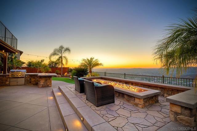 7000 Mariposa, Santee CA: https://media.crmls.org/mediaz/e7651354-dff4-4be3-80d8-fdc5218c2b44.jpg