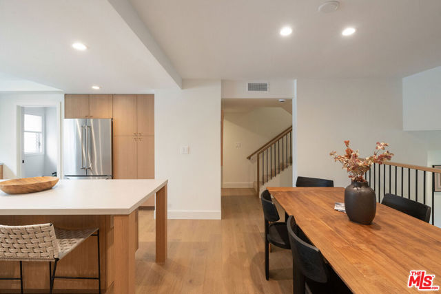 13245 Fiji Way, Marina del Rey CA: https://media.crmls.org/mediaz/e7663cf7-6b44-4c83-b0d6-66d4530922d6.jpg