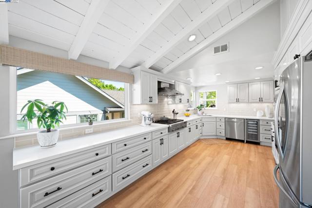 711 Glen Eagle Ct, Danville CA: https://media.crmls.org/mediaz/e76689fb-1614-409b-b6bb-1500e5b91ad2.jpg