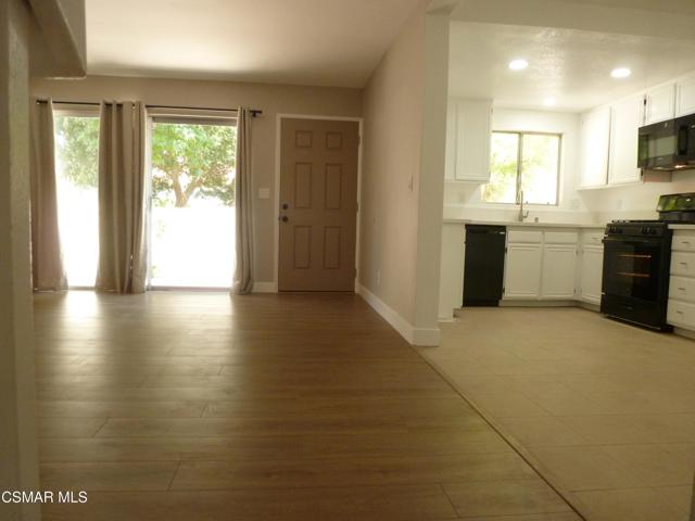 1283 Ramona Drive, Newbury Park CA: https://media.crmls.org/mediaz/e766e704-1379-42e8-875c-fbef637aea96.jpg