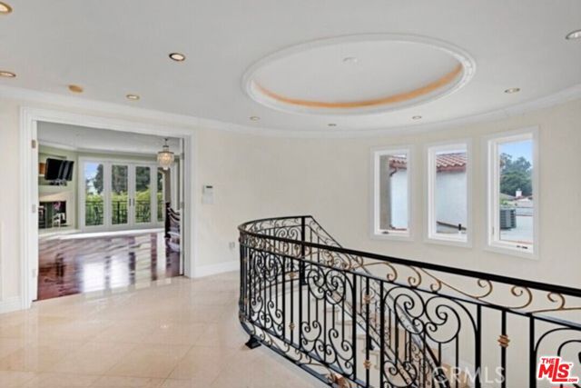 10517 Blythe Avenue, Los Angeles CA: https://media.crmls.org/mediaz/e767f2bd-24d3-4842-91ea-36ffc07a8c06.jpg