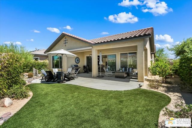 17 Cork Tree, Rancho Mirage CA: https://media.crmls.org/mediaz/e76898f3-94a0-41ad-b990-9f8514a568c8.jpg