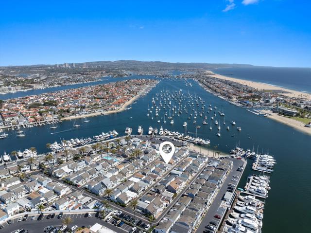 37 El Paseo Street, Newport Beach CA: https://media.crmls.org/mediaz/e768fd74-ee88-4d24-9f27-075ed775f637.jpg