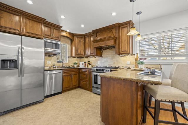 41235 Norman Court, Fremont CA: https://media.crmls.org/mediaz/e7693366-4db4-41e0-87bd-695f1fd2e669.jpg