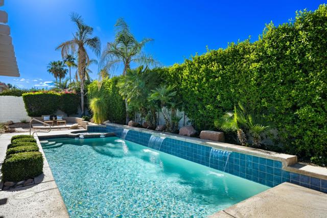 76936 Comanche Lane, Indian Wells CA: https://media.crmls.org/mediaz/e7696515-21ec-4593-b127-cd070032b49b.jpg
