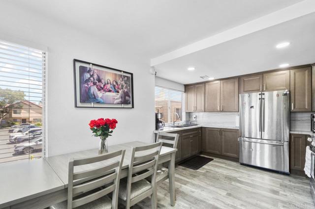 Detail Gallery Image 5 of 22 For 514 Jamacha Rd 23j,  El Cajon,  CA 92019 - 2 Beds | 1 Baths
