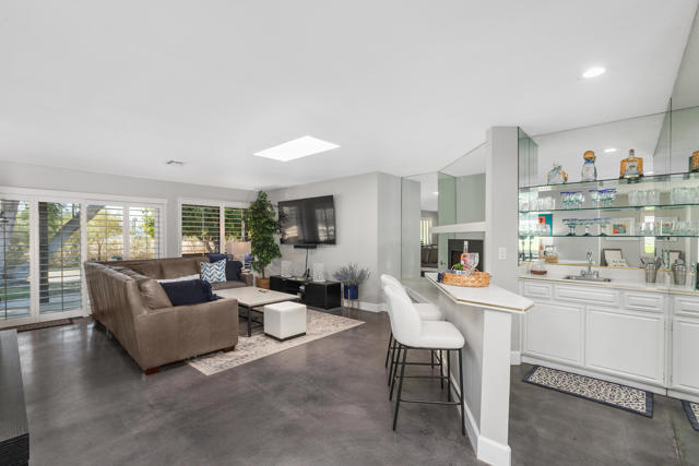 78987 Bayside Court, Bermuda Dunes CA: https://media.crmls.org/mediaz/e76a7ed5-80fa-4ab6-9442-f2e1c4988817.jpg