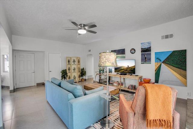 Image 11 of 52 For 44685 Monaco Circle