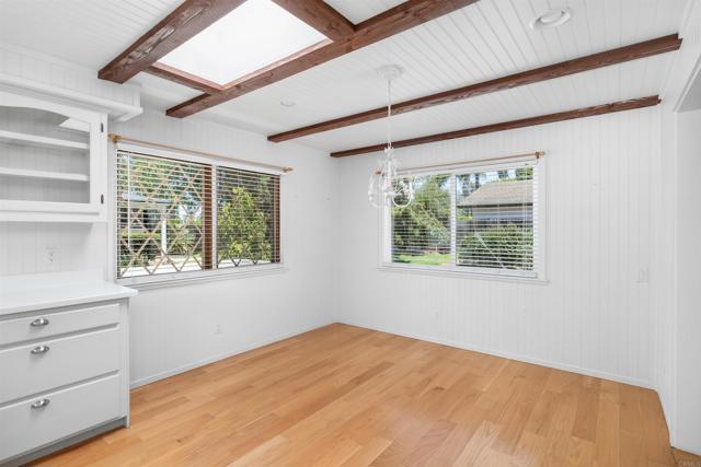 1440 Forest Avenue, Carlsbad CA: https://media.crmls.org/mediaz/e76bcf0e-8209-443a-8208-32ed49be6acf.jpg