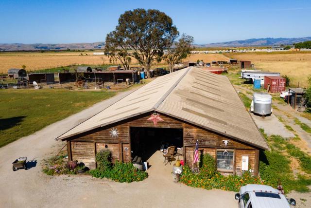 6200 Frye Lane, Hollister CA: https://media.crmls.org/mediaz/e76beb90-840f-4cce-93e0-992e4511ec67.jpg