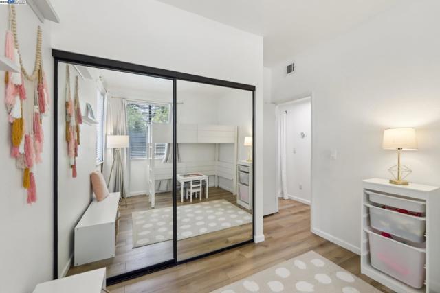 7104 Cross Creek Cir, Dublin CA: https://media.crmls.org/mediaz/e76d57b6-b0ce-424d-9c4b-b492fd12b4ed.jpg