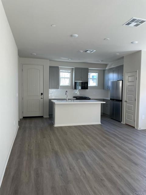 Detail Gallery Image 12 of 34 For 28325 via Moscotel, Temecula,  CA 92591 - 3 Beds | 2/1 Baths