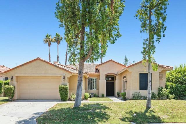 63 San Marino Circle, Rancho Mirage CA: https://media.crmls.org/mediaz/e76e168f-6cee-4d11-86ec-9a175b54b580.jpg