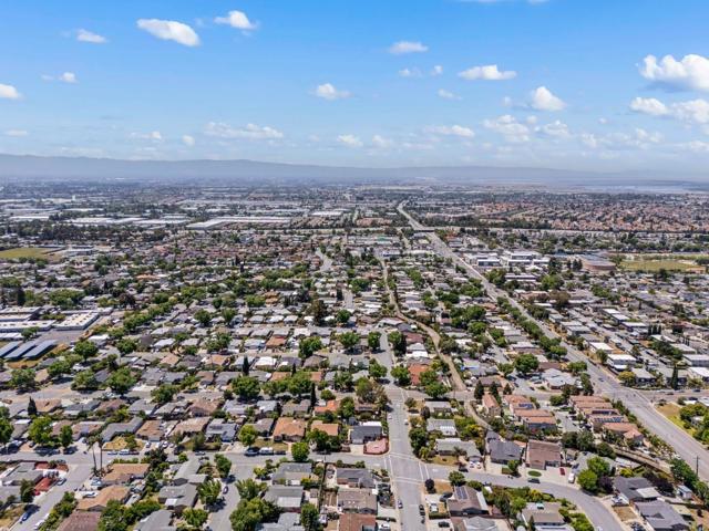 455 S Park Victoria Drive, Milpitas CA: https://media.crmls.org/mediaz/e76e3ece-7e06-4850-8bf1-8d8d4ada2cec.jpg