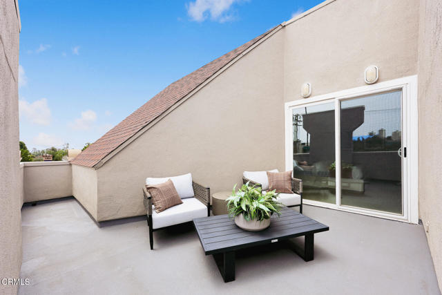 Detail Gallery Image 19 of 21 For 477 S Euclid Ave a,  Pasadena,  CA 91101 - 2 Beds | 2/1 Baths