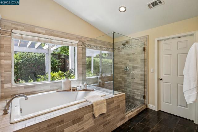 2232 Normandy Cir, Livermore CA: https://media.crmls.org/mediaz/e76e964e-1253-4d81-8d1d-e2f7003ba976.jpg
