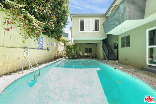 8231 De Longpre Avenue, West Hollywood CA: https://media.crmls.org/mediaz/e76f1b42-9fb2-447b-b2d0-bd4d61ba0e03.jpg