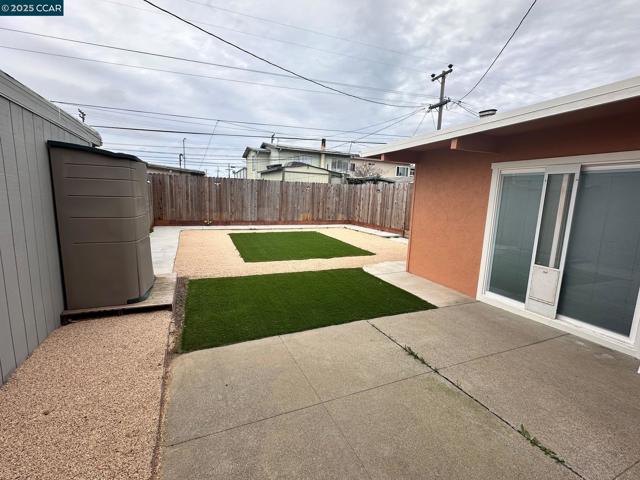 4301 Taft Ave, Richmond CA: https://media.crmls.org/mediaz/e76f4fe1-fd87-47ba-8a41-dfdcc51f22e8.jpg