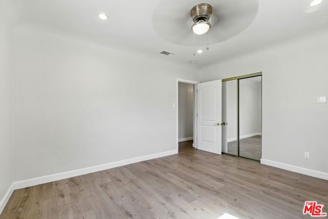 237 W Kelso Street, Inglewood CA: https://media.crmls.org/mediaz/e76f8100-c683-4937-933e-78a60a0a3427.jpg