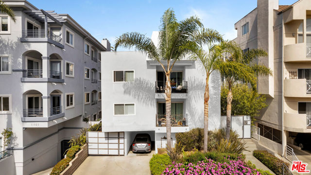 11915 Darlington Avenue Los Angeles, California Rare opportunity to acquire an 8-unit apartment located at 11915 Darlington Avenue in an A+ BRENTWOOD location. The building totals 8,260 square feet and contains an excellent unit mix and spacious floor plans. Additionally, the asset is on a large 7,878-square foot lot, zoned LAR3, which presents desirable future development potential. 11915 Darlington consists of (2) 3-bedroom/2-bathroom units, (2) 2-bedroom/2-bathroom units and (4) 1-bedroom/1-bathroom units. ALL 8 Units have been updated within the last few years and include laminate floors and stainless-steel kitchen appliances. The building features controlled access entry, gated parking, and a security camera system. The units are separately metered for gas and electricity, and an on-site laundry facility generates additional annual income. Furthermore, the property has already completed an earthquake retrofit. The property is within walking distance to Alfred Coffee, Jon & Vinny's Brentwood, Katsuya Brentwood & S Bar, Kreation Kafe, Pizza, Baltaire Restaurant, Whole Foods Market, A.O.C. Brentwood, Mendocino Farms, Barry's Brentwood, CorePower Yoga, Orange Theory, Drybar, GoodSkin Spa and to the Brentwood Farmers Market. It is also close to Brentwood Country Mart, UCLA, Getty Museum, Santa Monica, and the beach.